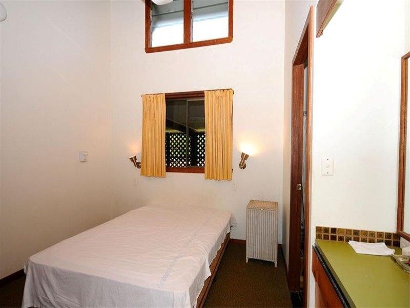 50 Esplanade, Point Vernon QLD 4655