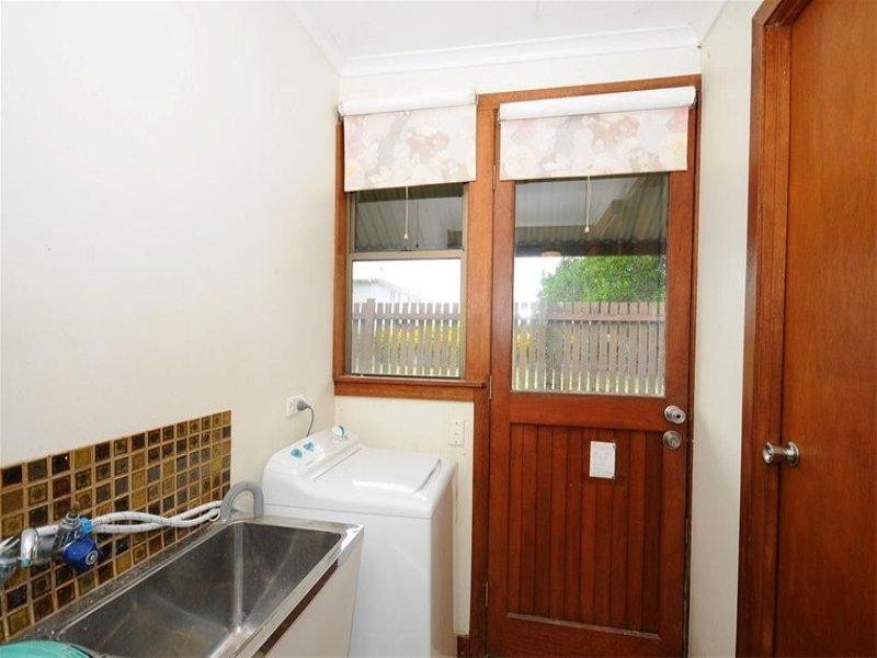 50 Esplanade, Point Vernon QLD 4655