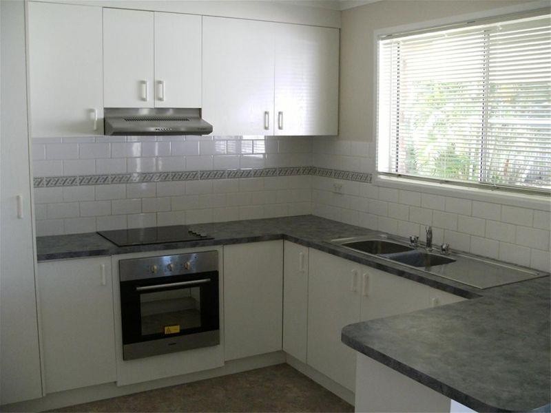 27 Tristania Cresent, Urangan QLD 4655