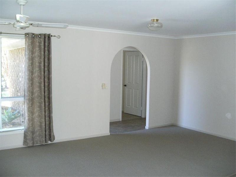 27 Tristania Cresent, Urangan QLD 4655