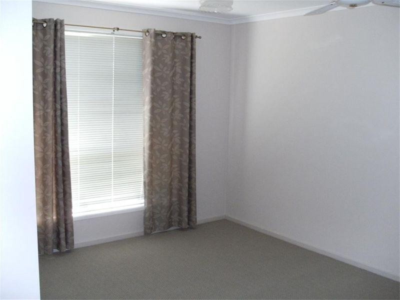 27 Tristania Cresent, Urangan QLD 4655