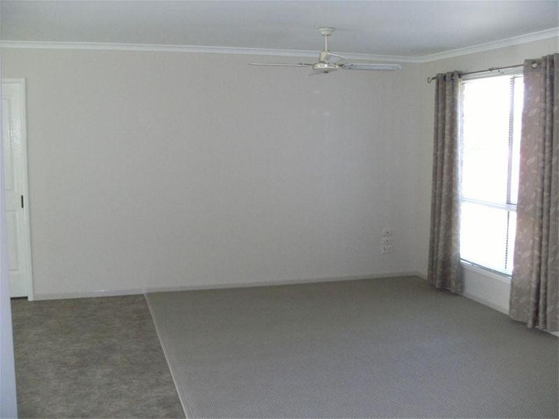 27 Tristania Cresent, Urangan QLD 4655