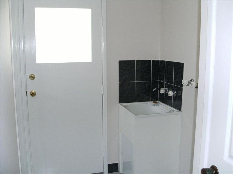 27 Tristania Cresent, Urangan QLD 4655