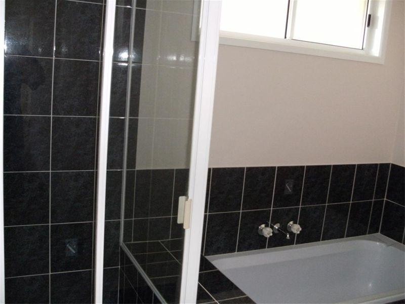 27 Tristania Cresent, Urangan QLD 4655