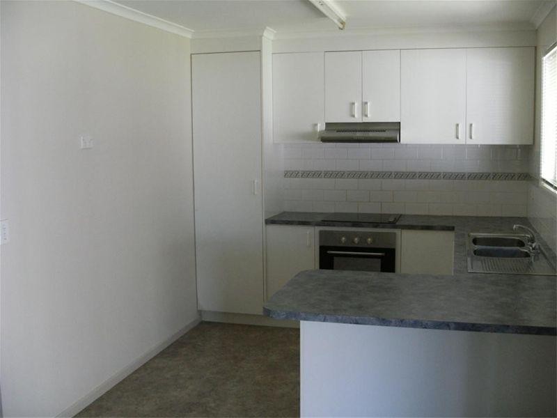 27 Tristania Cresent, Urangan QLD 4655