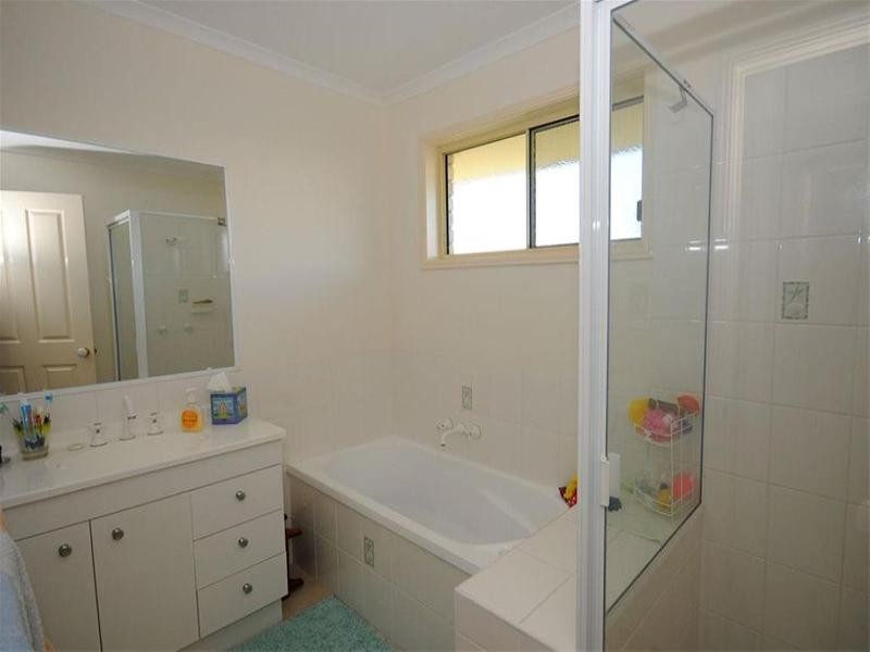 19 Kestrel Court, Eli Waters QLD 4655