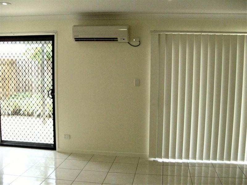 8/654 Charlton Esplanade, Urangan QLD 4655