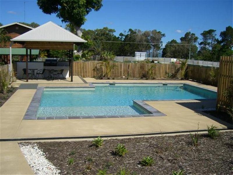 8/654 Charlton Esplanade, Urangan QLD 4655