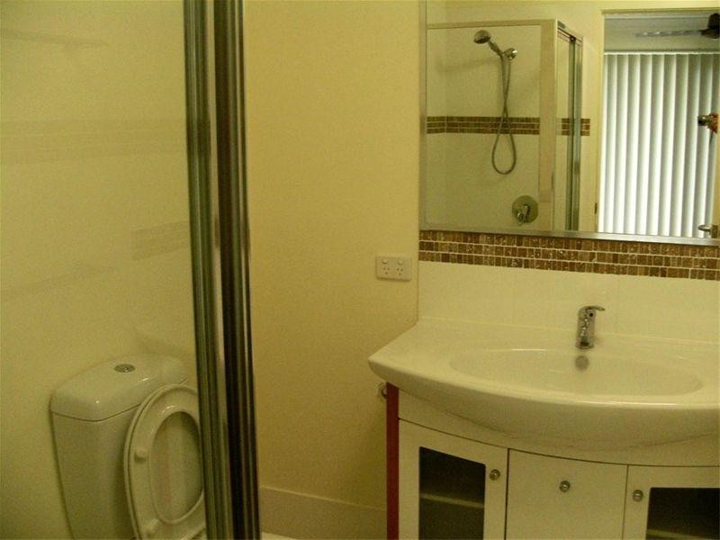 8/654 Charlton Esplanade, Urangan QLD 4655