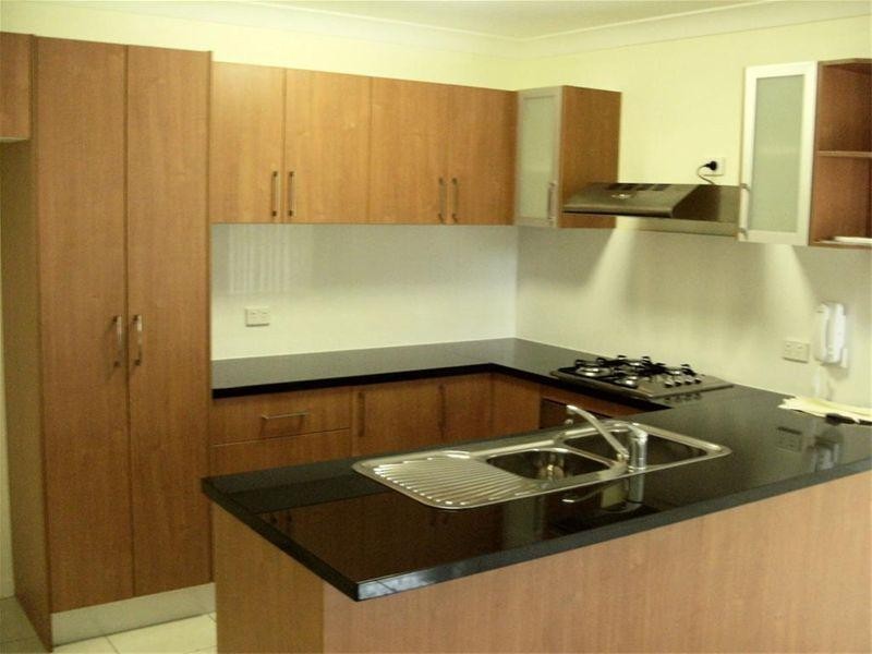 8/654 Charlton Esplanade, Urangan QLD 4655
