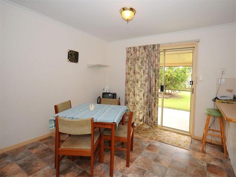 43 Bowerbird Avenue, Eli Waters QLD 4655