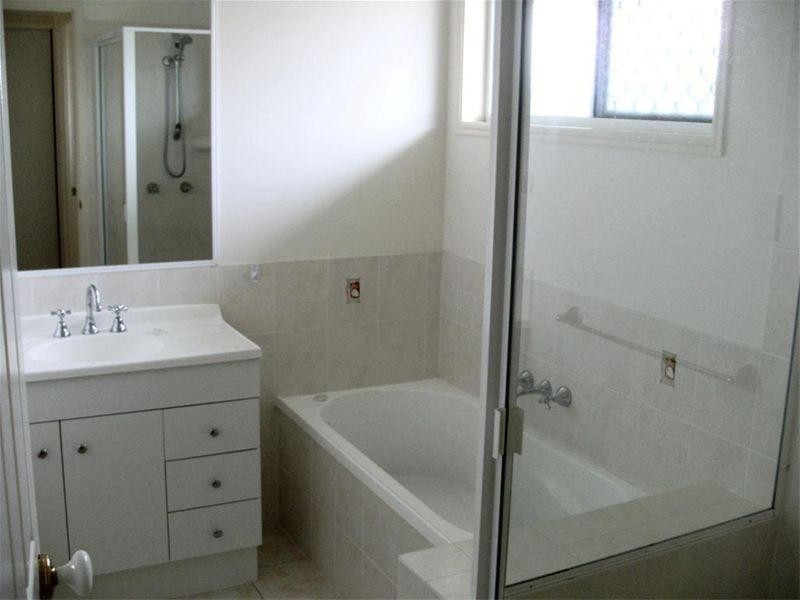 66 Joselyn Drive, Point Vernon QLD 4655