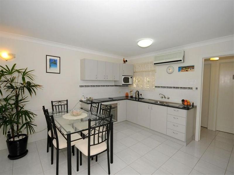 9/477 Esplanade, Torquay QLD 4655