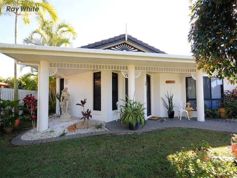 11 Thornbill Drive, Eli Waters QLD 4655