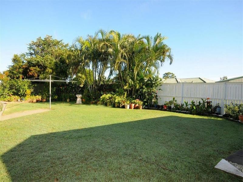 11 Thornbill Drive, Eli Waters QLD 4655