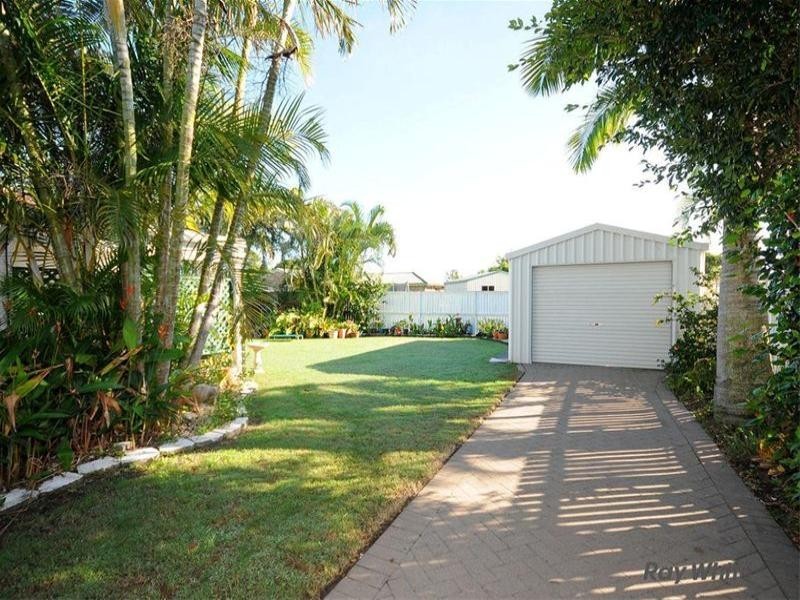 11 Thornbill Drive, Eli Waters QLD 4655