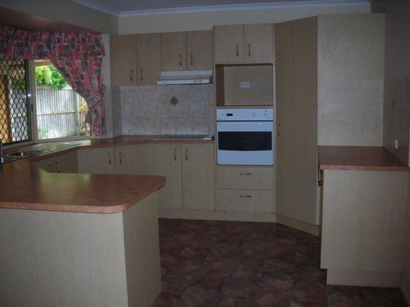 188 Cypress Street, Urangan QLD 4655