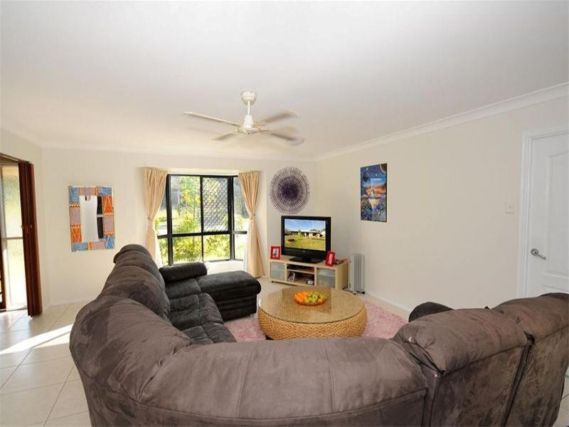 10 Ringtail Way, Urangan QLD 4655