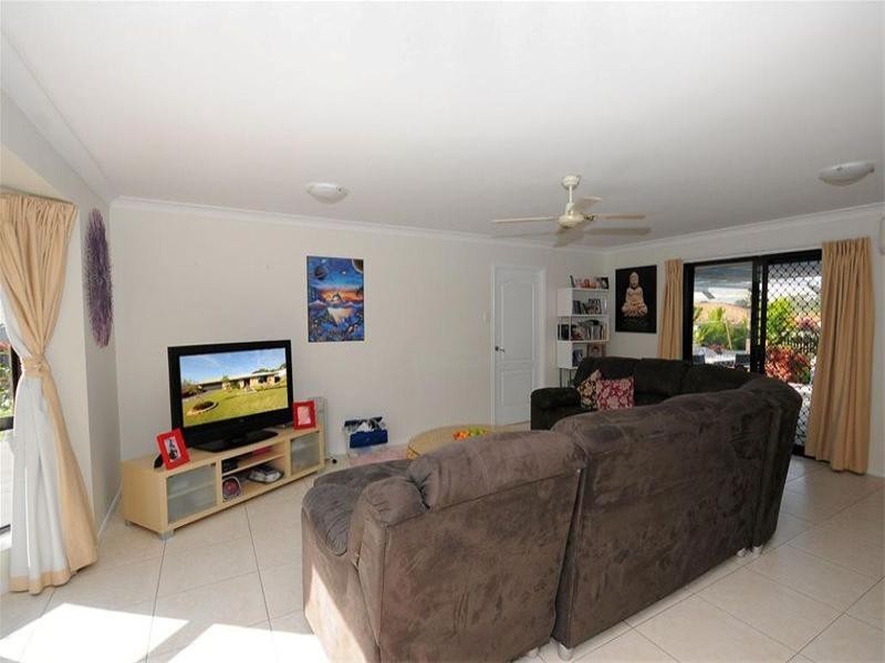 10 Ringtail Way, Urangan QLD 4655