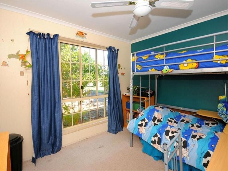 6 Beacon Road, Booral QLD 4655