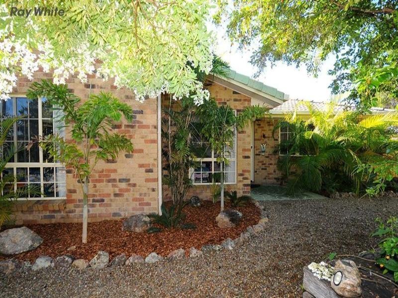 6 Beacon Road, Booral QLD 4655