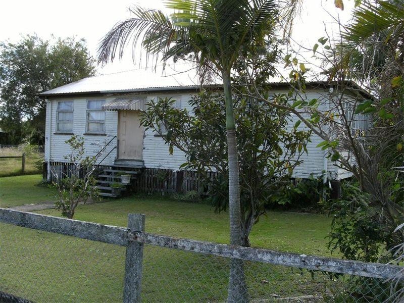 106 Torquay Road, Scarness QLD 4655