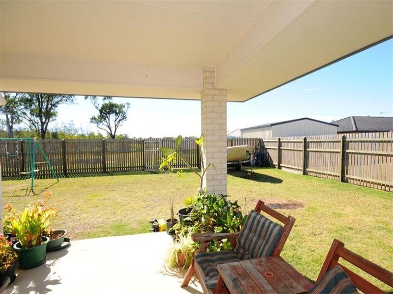 5 Pharlap Court, Point Vernon QLD 4655