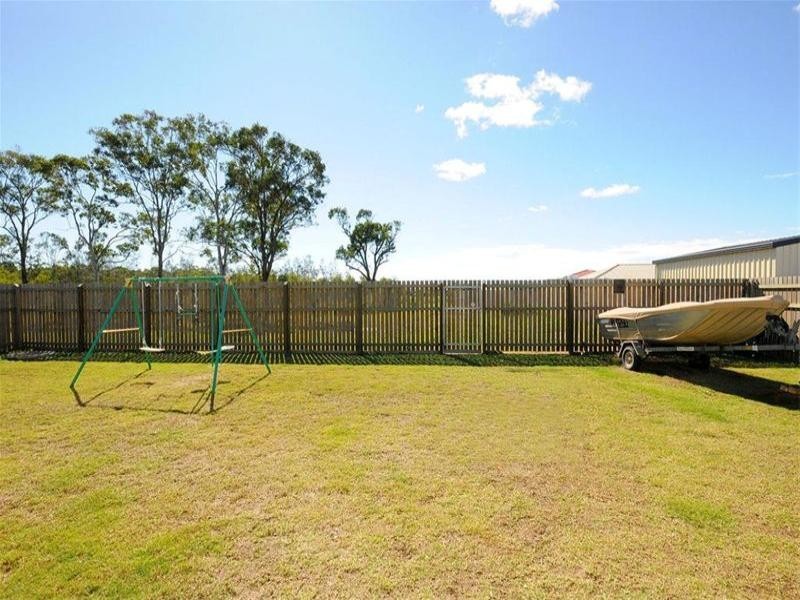 5 Pharlap Court, Point Vernon QLD 4655