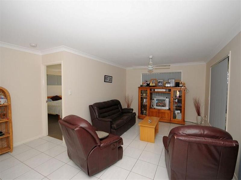 5 Pharlap Court, Point Vernon QLD 4655