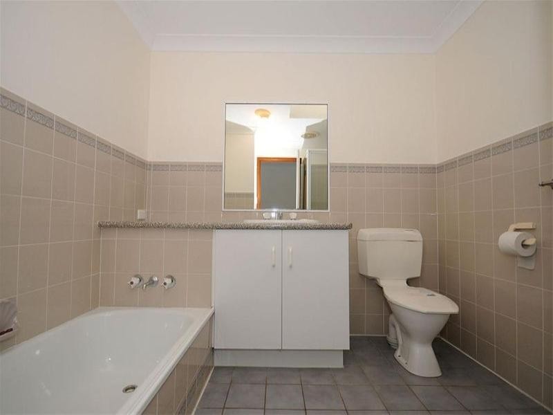 2-110 Burrum Street, Burrum Heads QLD 4659