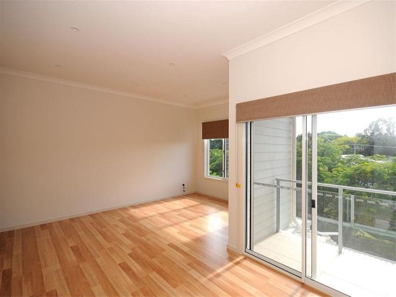 3/5 Pulgul Street, Urangan QLD 4655