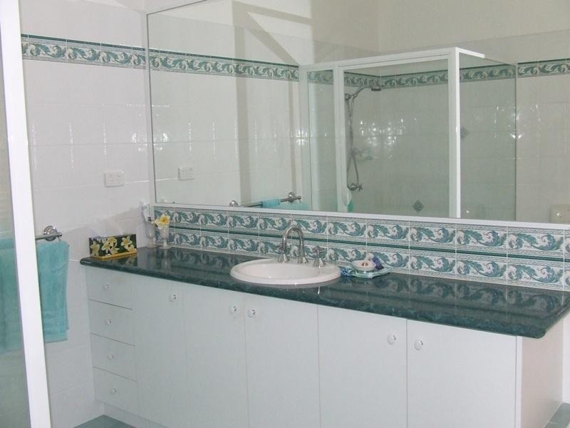 18 Ariadne Street, River Heads QLD 4655