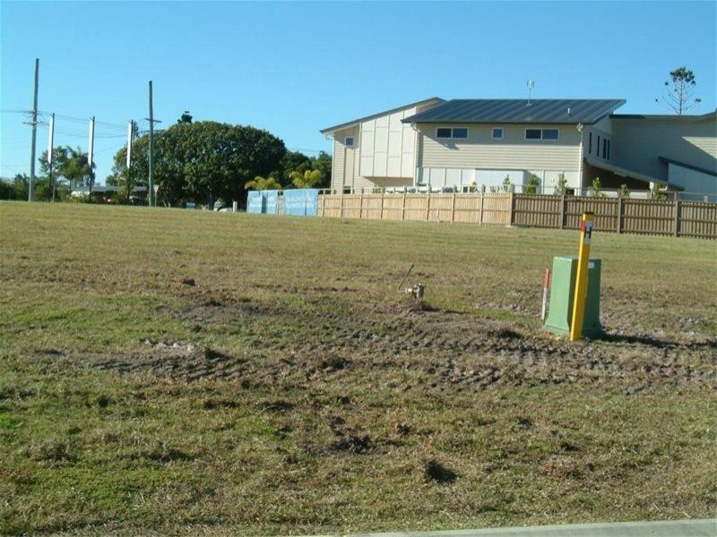 6 Dugong Avenue, Pialba QLD 4655