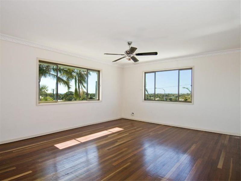 349 Boat Harbour Drive, Scarness QLD 4655