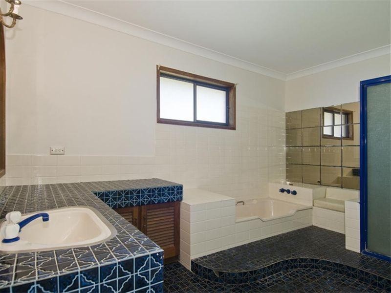 349 Boat Harbour Drive, Scarness QLD 4655