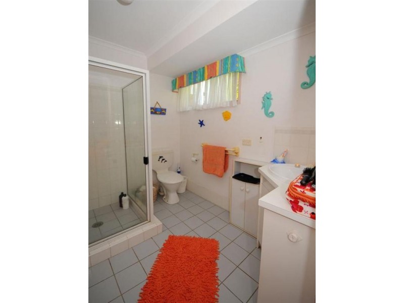 6 Georgia Court, Torquay QLD 4655