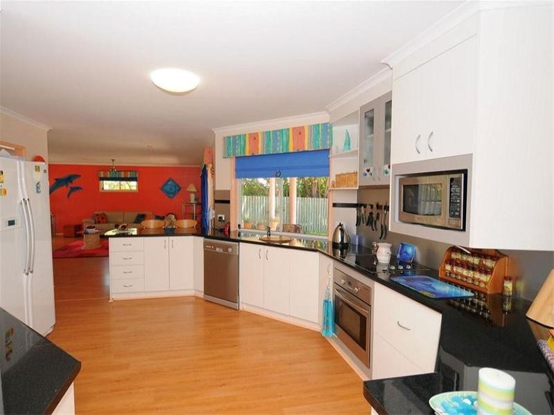 6 Georgia Court, Torquay QLD 4655