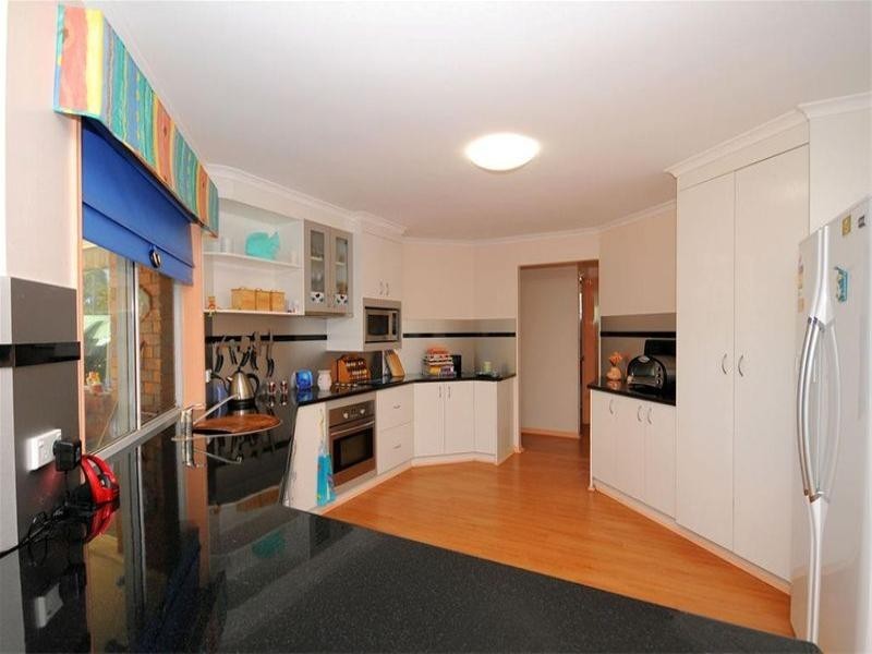 6 Georgia Court, Torquay QLD 4655