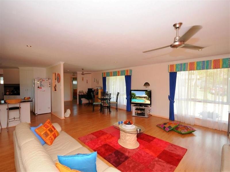 6 Georgia Court, Torquay QLD 4655