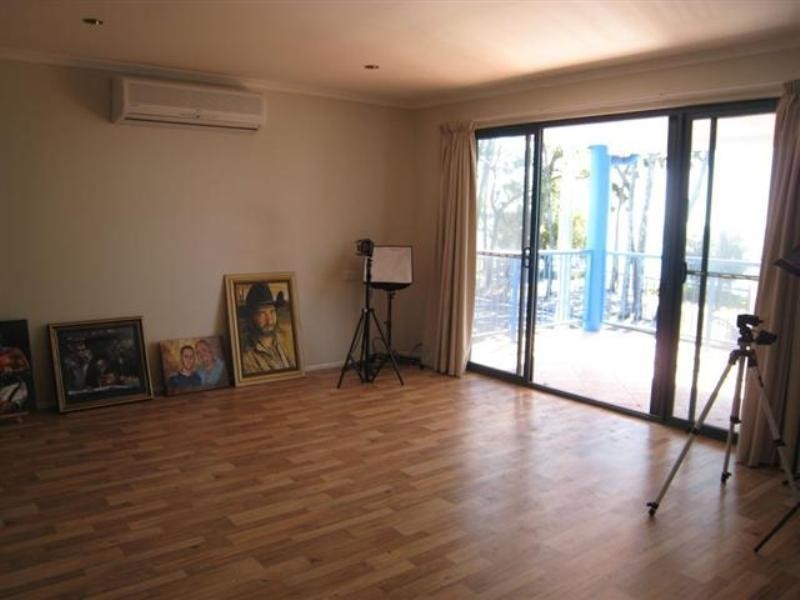 322 Esplanade, Scarness QLD 4655