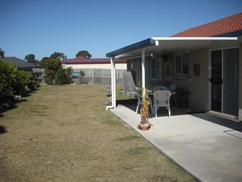 1 Sirius Court, Eli Waters QLD 4655