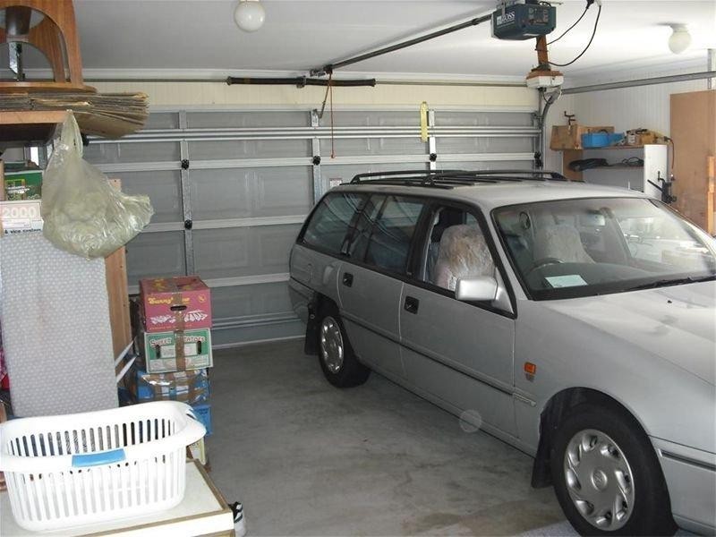 1 Sirius Court, Eli Waters QLD 4655