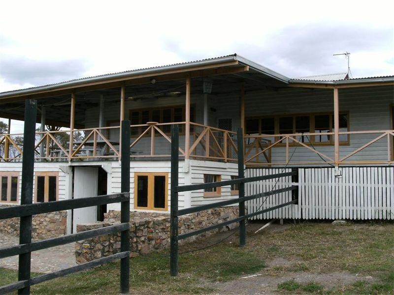 208 Lower Mountain Road, Dundowran QLD 4655