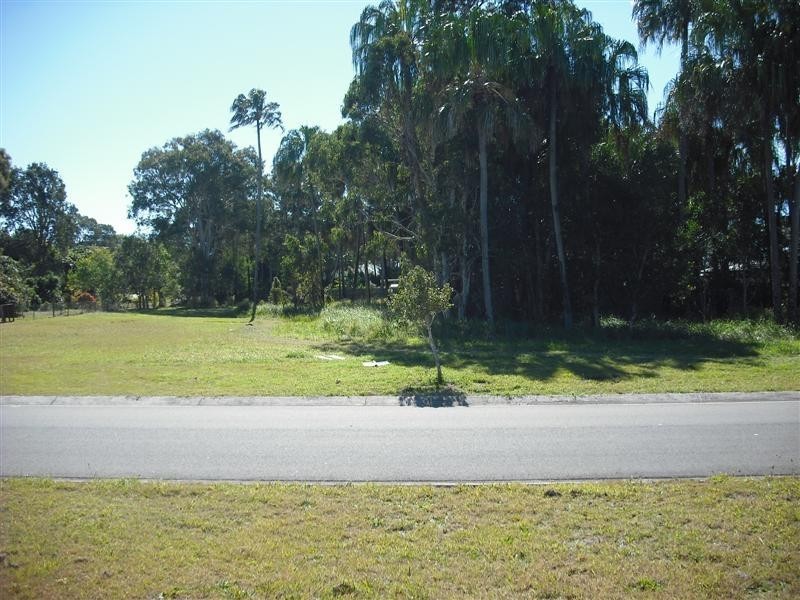 13 Seahorse Crescent, Dundowran Beach QLD 4655