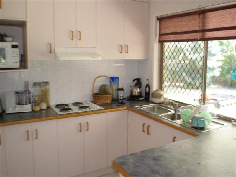 6 Rosalind, Torquay QLD 4655