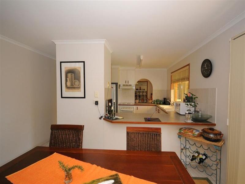 8 Elm Court, Kawungan QLD 4655