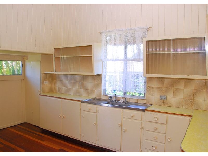 20 Beach Road, Pialba QLD 4655