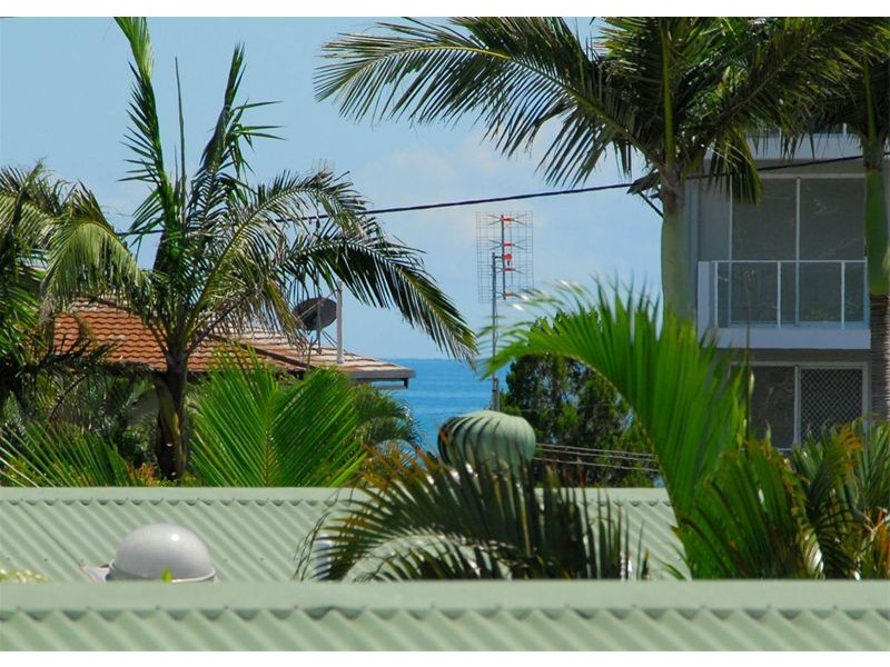 20 Beach Road, Pialba QLD 4655