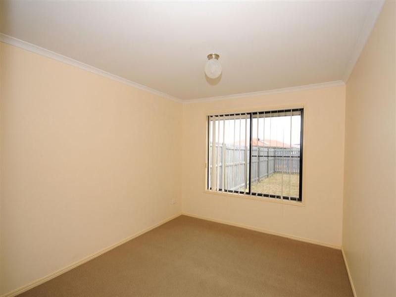 11 Gunsund Way, Point Vernon QLD 4655