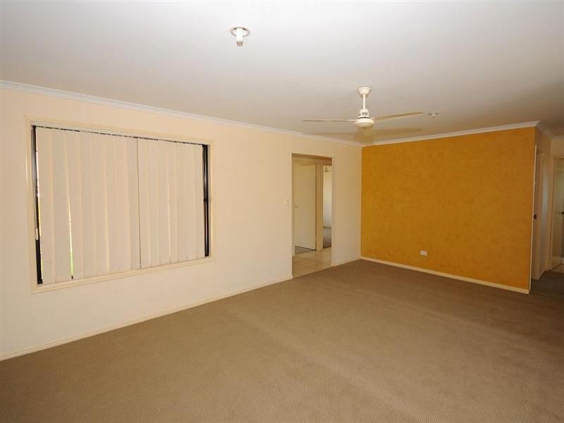 11 Gunsund Way, Point Vernon QLD 4655